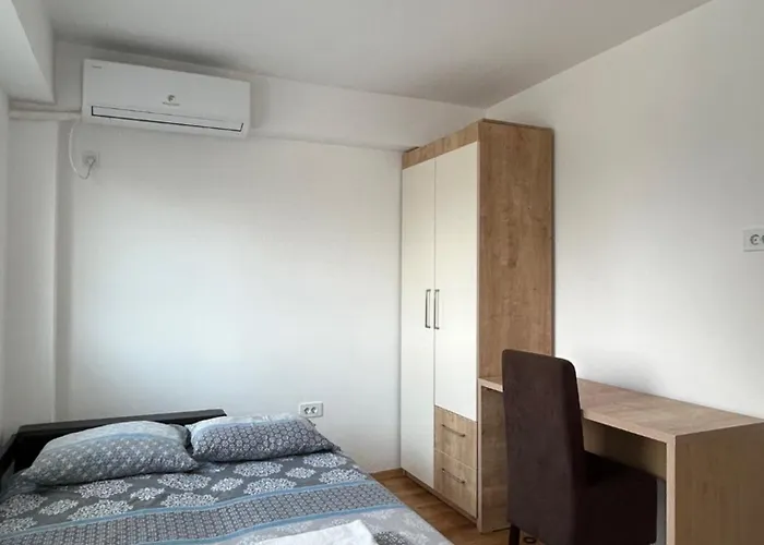 Urban Haven Apartment *